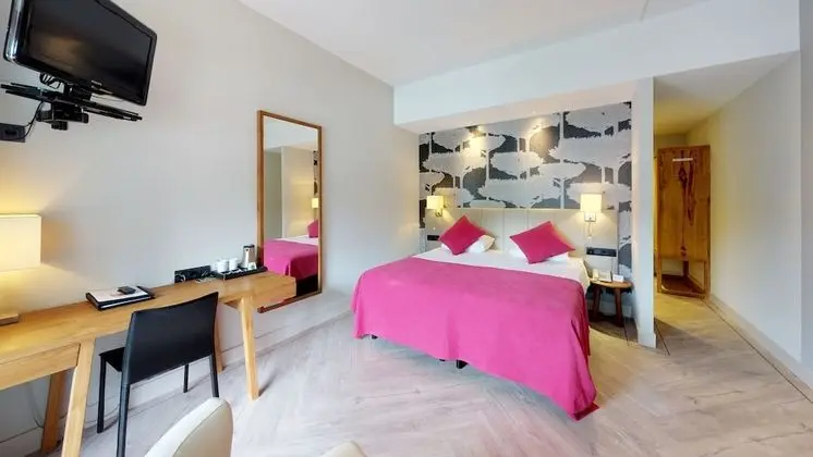 Comfort Tek Büyük Yataklı Oda