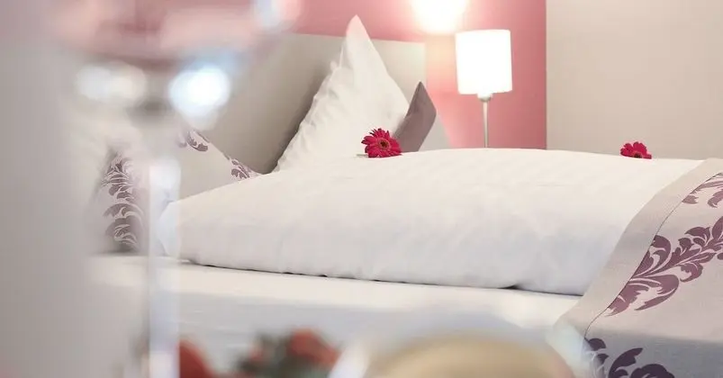 Comfort Tek Büyük Yataklı Oda (PLUS)