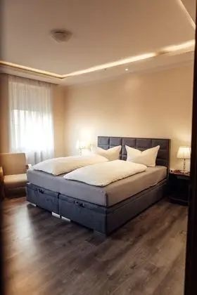 Comfort Tek Büyük Yataklı Oda