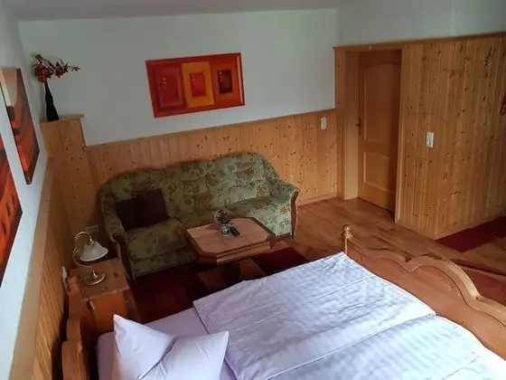 Tek Büyük Yataklı Oda