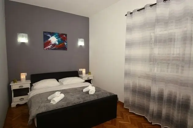 Classic Üç Kişilik Oda, Balkon, Bahçe Manzaralı