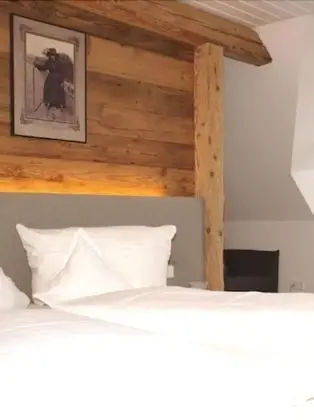 Tek Büyük Yataklı Oda, Balkon (East side)