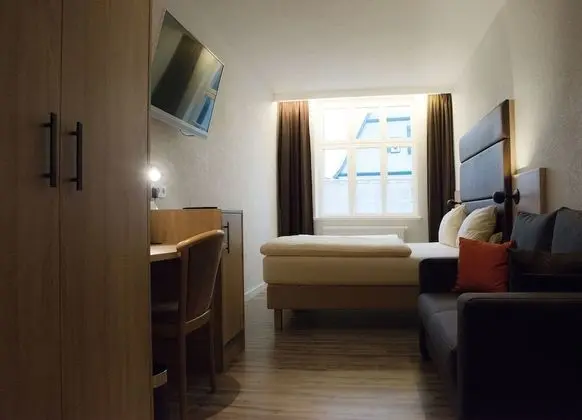 Büyük Yataklı Tek Kişilik Oda, 1 Yatak Odası