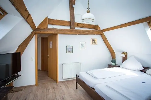Tek Büyük veya İki Ayrı Yataklı Oda, Özel Banyo