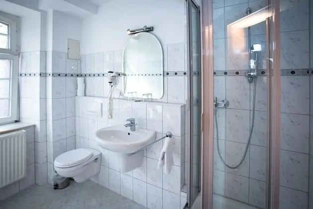 Tek Büyük veya İki Ayrı Yataklı Oda, Özel Banyo