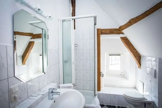 Tek Büyük veya İki Ayrı Yataklı Oda, Özel Banyo
