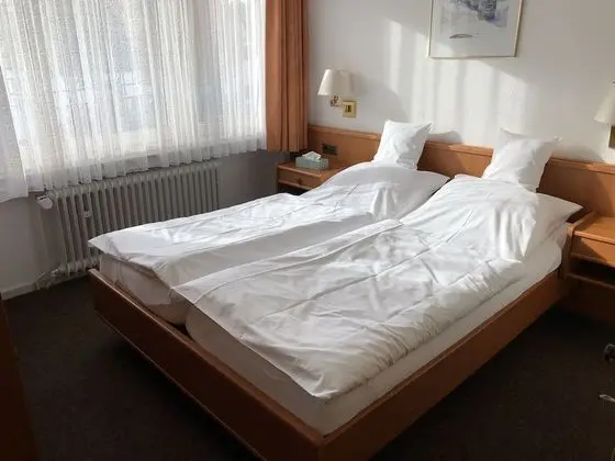 Tek Büyük Yataklı Oda (Raucher)