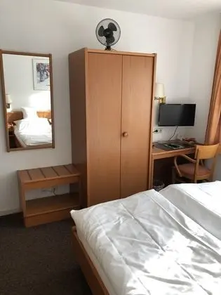 Tek Büyük Yataklı Oda (Raucher)