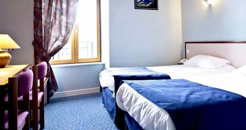 Classic Tek Büyük Yataklı Oda