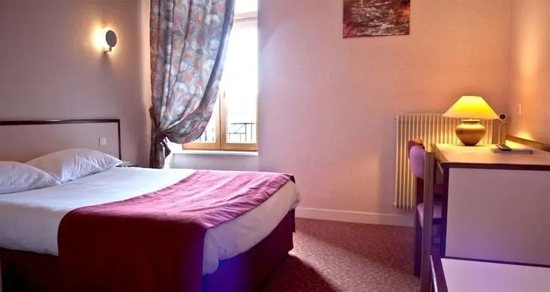 Classic Tek Büyük Yataklı Oda