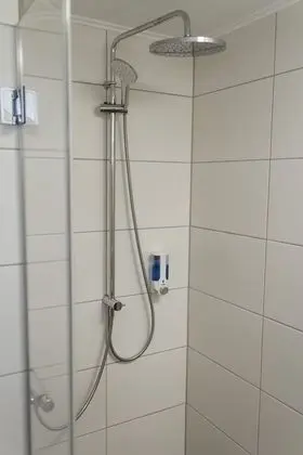 Economy Tek Büyük Yataklı Oda, Ortak Banyo