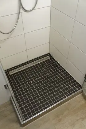 Economy Tek Büyük Yataklı Oda, Ortak Banyo