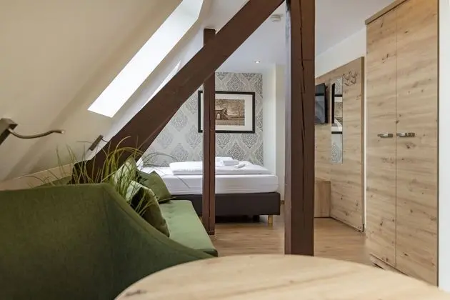 Comfort Tek Büyük Yataklı Oda (Guest House)