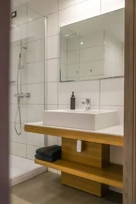 Standard Tek Büyük Yataklı Oda, Dağ Manzaralı