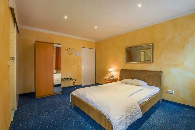 Comfort Tek Büyük Yataklı Oda