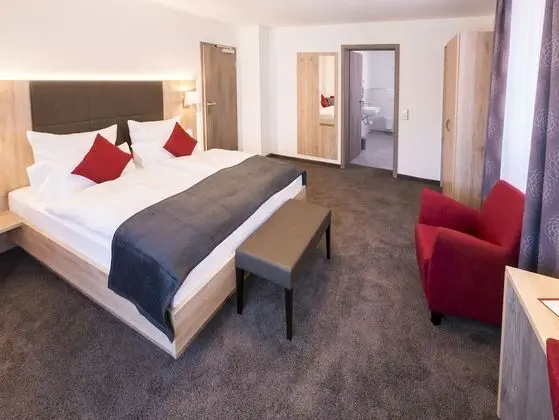 Comfort Tek Büyük Yataklı Oda