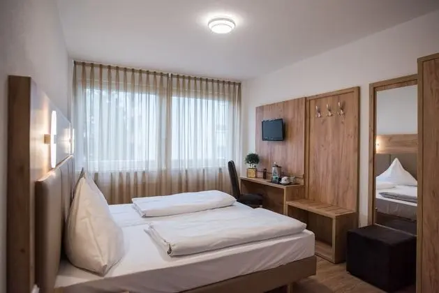 Comfort Tek Büyük Yataklı Oda