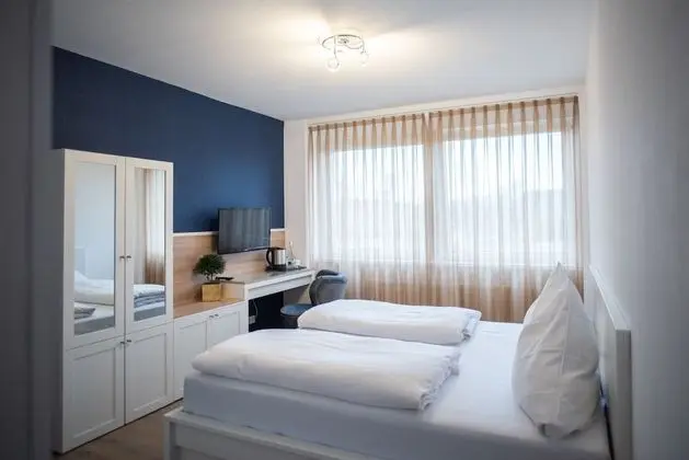 Comfort Tek Büyük Yataklı Oda