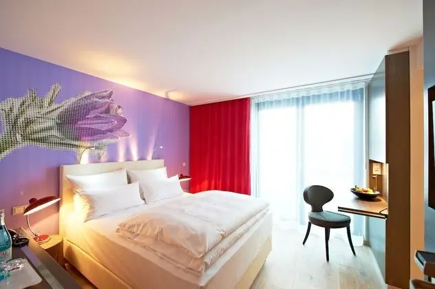 Tek Büyük Yataklı Oda (Small with 1 Queen bed, 1,40m)