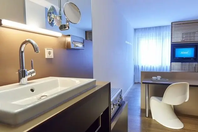 Tek Büyük Yataklı Oda (Small with 1 Queen bed, 1,40m)