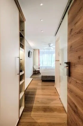 Tek Büyük Yataklı Oda (Small with 1 Queen bed, 1,40m)