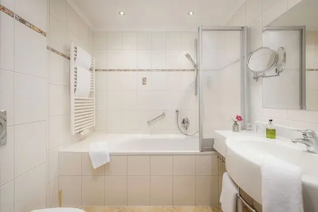 Comfort Tek Büyük Yataklı Oda, Balkon (Alpenrose 3)