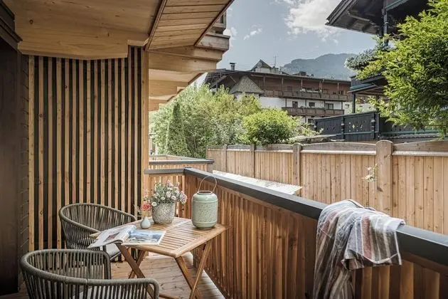 Standard Tek Büyük Yataklı Oda, Balkon (Enzian)