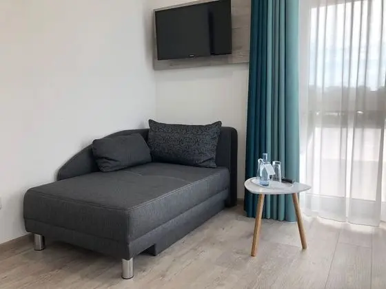 Comfort Tek Büyük Yataklı Oda