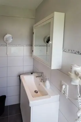 Economy Tek Büyük Yataklı Oda, Banyolu/Duşlu, Nehir Manzaralı