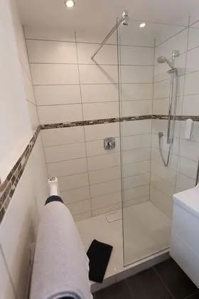 Superior Tek Büyük Yataklı Oda, Banyolu/Duşlu, Nehir Manzaralı