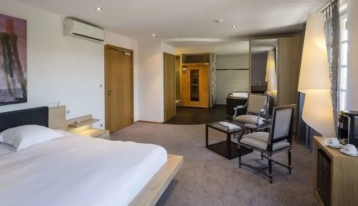 Deluxe Tek Büyük Yataklı Oda (Cheval Blanc)