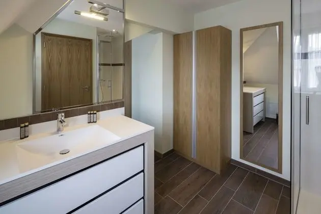 Tek Büyük Yataklı Oda (Cheval Blanc)