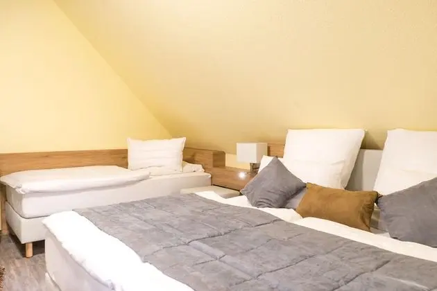 Deluxe Üç Kişilik Oda