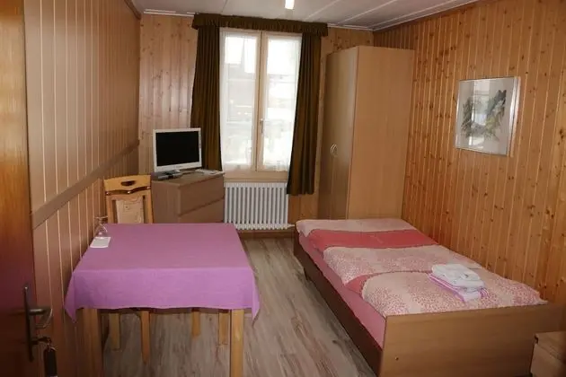 Tek Kişilik Oda, 1 Tek Kişilik Yatak, Ortak Banyo, Dağ Manzaralı