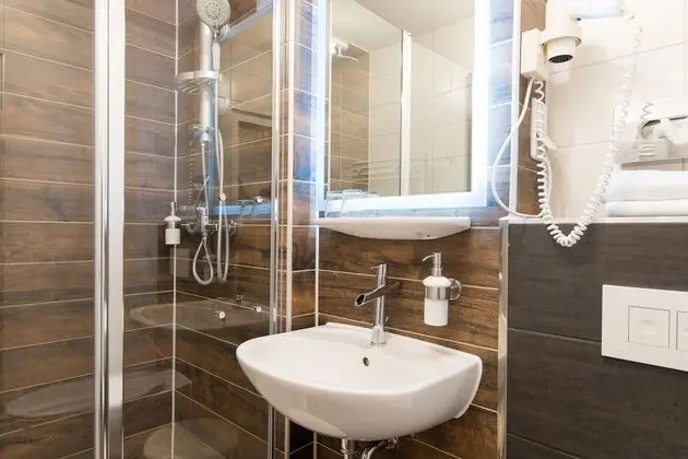 Tek Büyük Yataklı Oda, Şehir Manzaralı