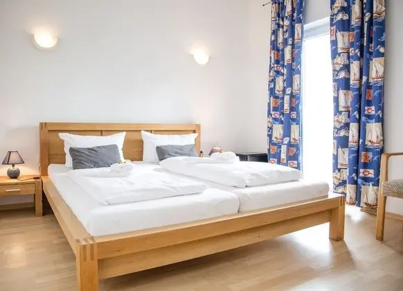 Tek Büyük Yataklı Oda, Balkon