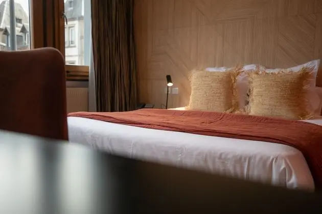 Classic Tek Büyük Yataklı Oda