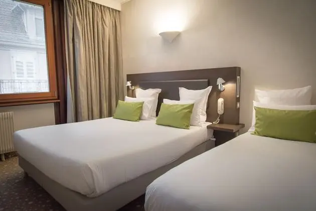 Classic Üç Kişilik Oda