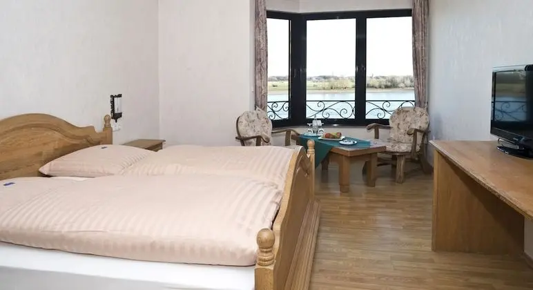 Tek Büyük Yataklı Oda (Panorama)