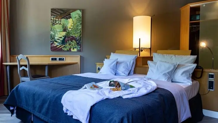 Comfort Tek Büyük Yataklı Oda