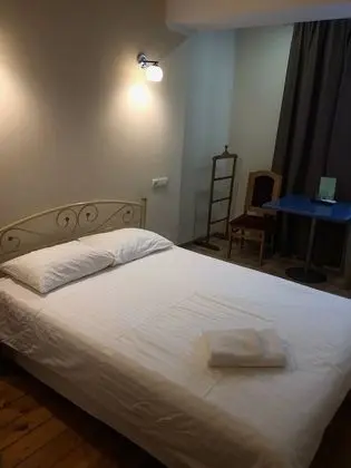 Standard Tek Büyük veya İki Ayrı Yataklı Oda, 1 Çift Kişilik veya 2 Tek Kişilik Yatak