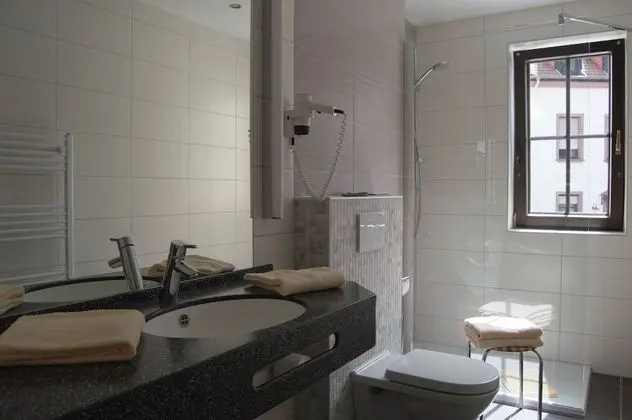 Grand Tek Büyük Yataklı Oda, Balkon (Comfort)