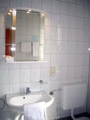 Standard Dört Kişilik Oda