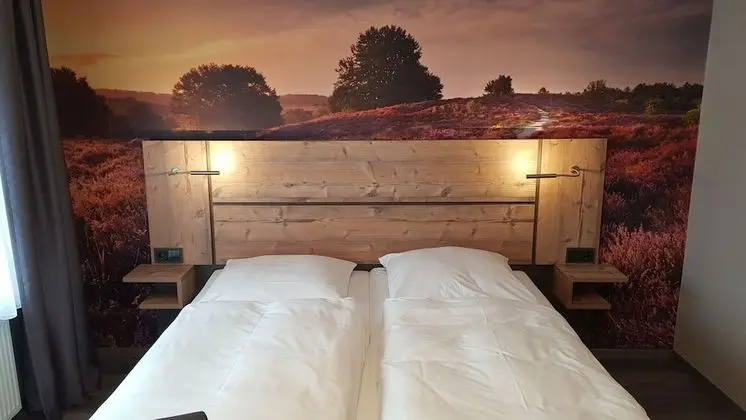 Tek Büyük Yataklı Oda, Banyolu/Duşlu