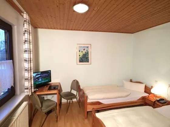 Standard Büyük Yataklı Tek Kişilik Oda