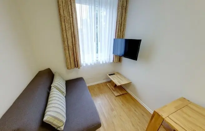 Tek Büyük Yataklı Oda, 1 Çift Kişilik Yatak
