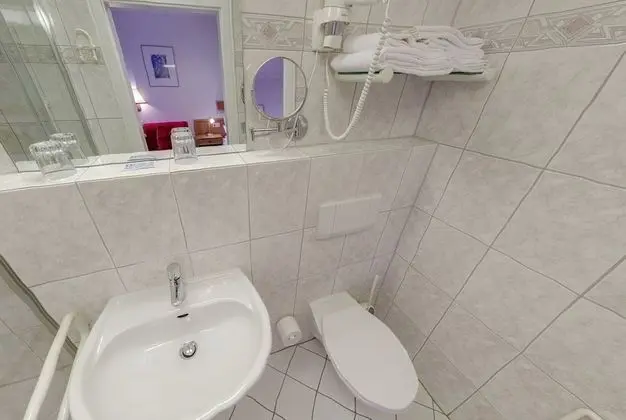 Tek Büyük Yataklı Oda, 1 Çift Kişilik Yatak