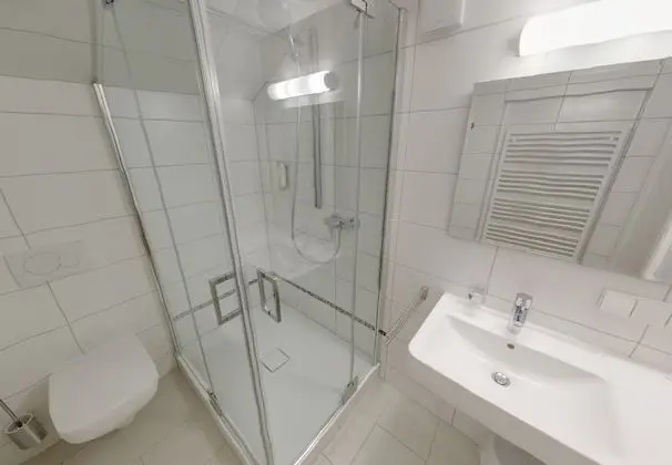 Tek Büyük Yataklı Oda, 1 Çift Kişilik Yatak