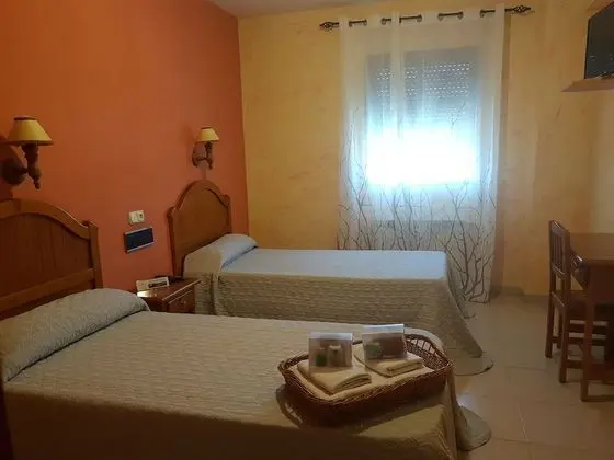 Basic Tek Büyük Yataklı Oda