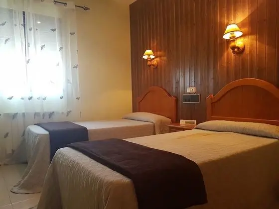 Basic Tek Büyük Yataklı Oda